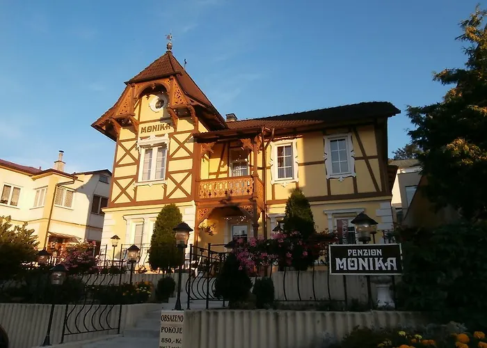 Hotell Monika 3*