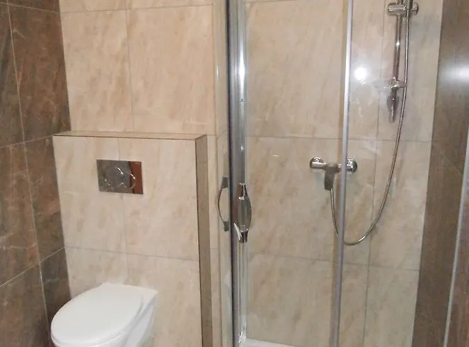 Hotell Monika 3*